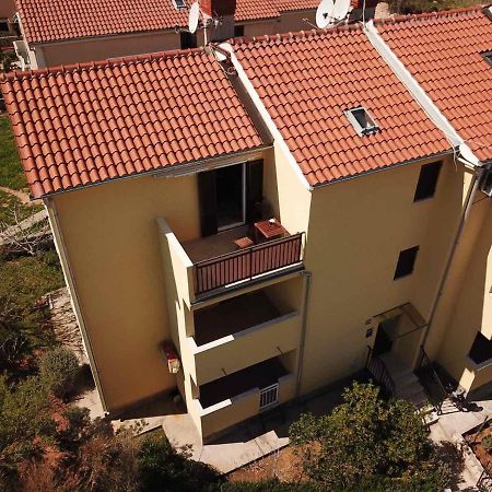 Apartment Diminic Melin Cres Bagian luar foto